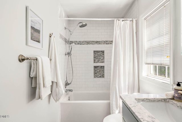 102 Adrians Place, Chapel Hill, NC 27514