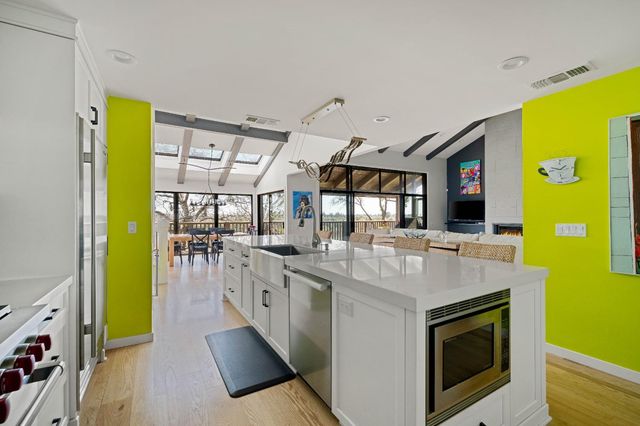 26 River Bluff Ln, Carmichael, CA 95608