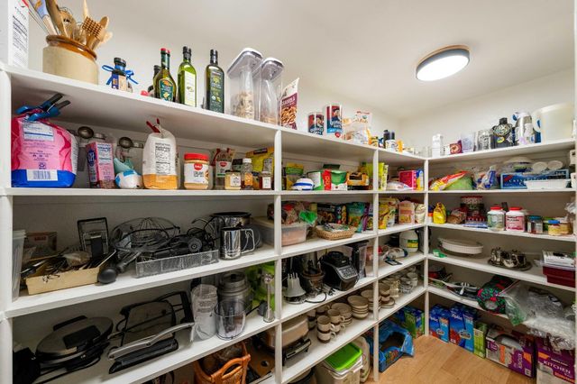 26 River Bluff Ln, Carmichael, CA 95608