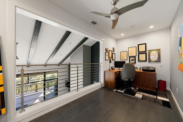 26 River Bluff Ln, Carmichael, CA 95608