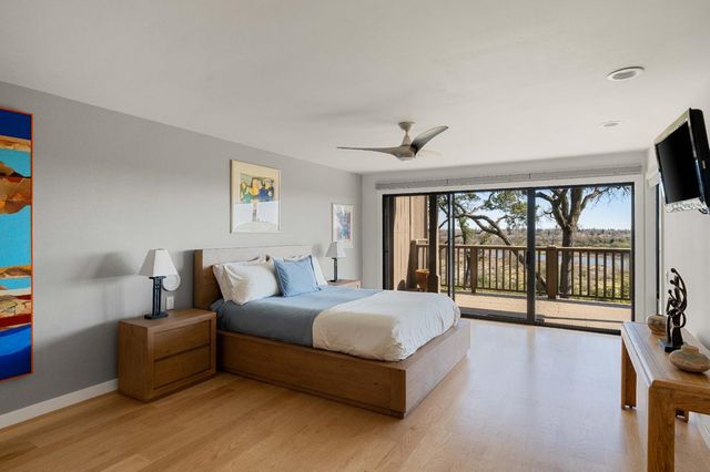 26 River Bluff Ln, Carmichael, CA 95608