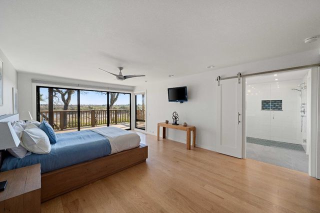 26 River Bluff Ln, Carmichael, CA 95608