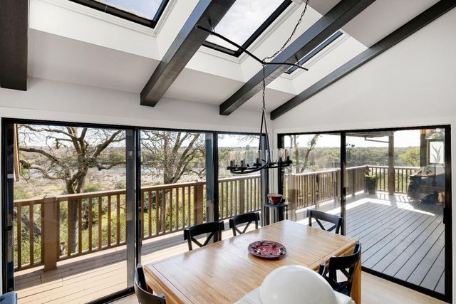 26 River Bluff Ln, Carmichael, CA 95608