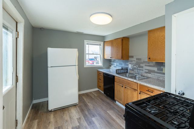 226 1st Street, West Des Moines, IA 50265