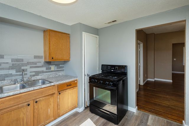 226 1st Street, West Des Moines, IA 50265