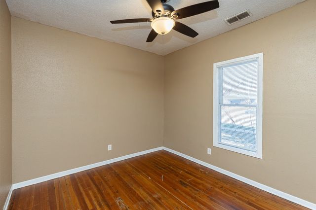 226 1st Street, West Des Moines, IA 50265