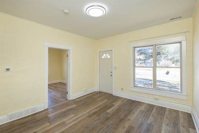 226 1st Street, West Des Moines, IA 50265