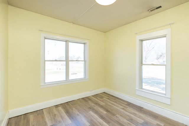 226 1st Street, West Des Moines, IA 50265