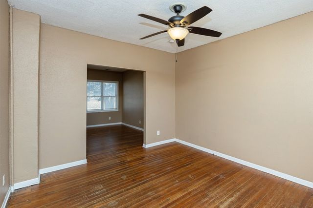 226 1st Street, West Des Moines, IA 50265