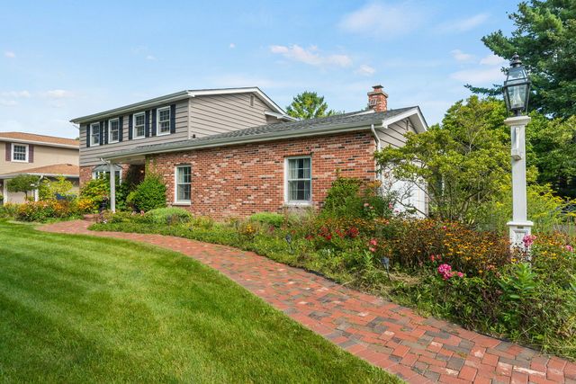 1514 Allen Lane, St. Charles, IL 60174