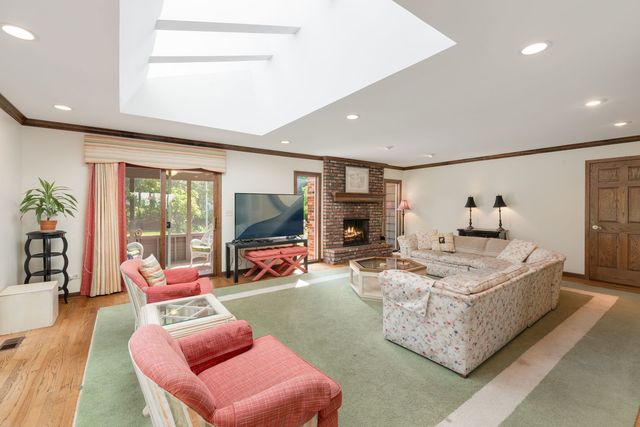 1514 Allen Lane, St. Charles, IL 60174