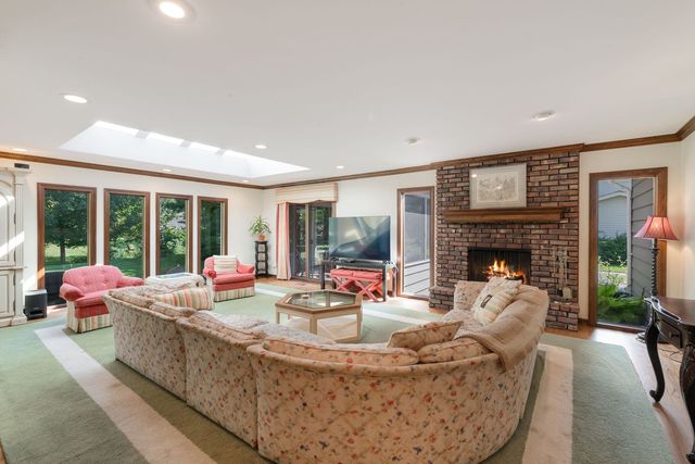 1514 Allen Lane, St. Charles, IL 60174