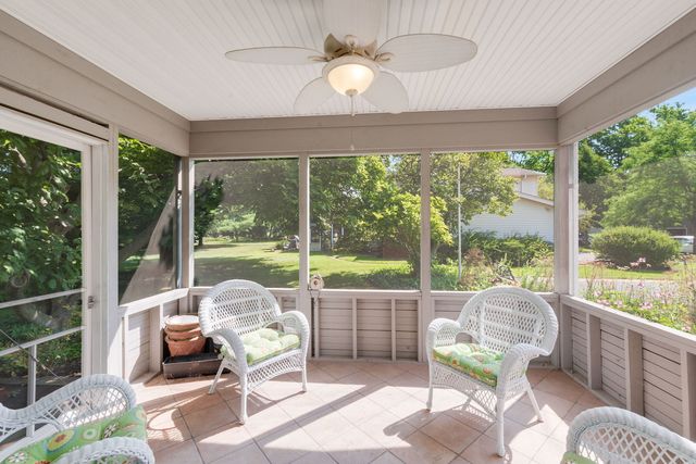 1514 Allen Lane, St. Charles, IL 60174