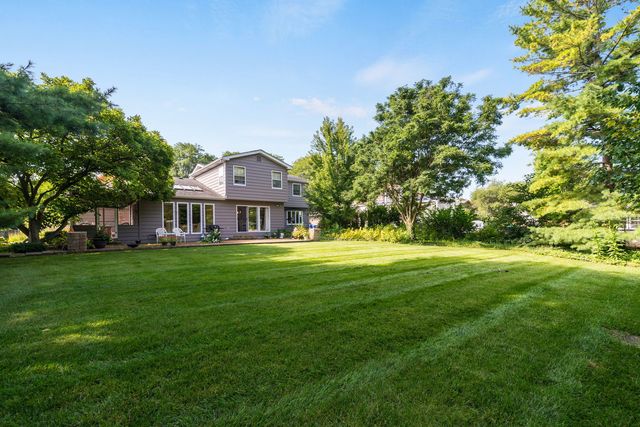 1514 Allen Lane, St. Charles, IL 60174