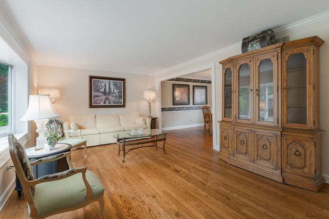 1514 Allen Lane, St. Charles, IL 60174