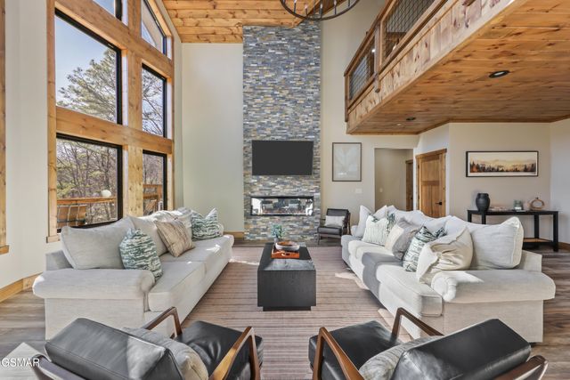 2731 Knights Lane, Sevierville, TN 37862