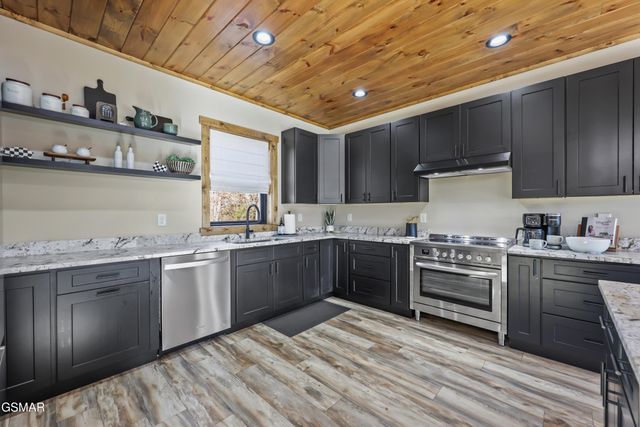 2731 Knights Lane, Sevierville, TN 37862