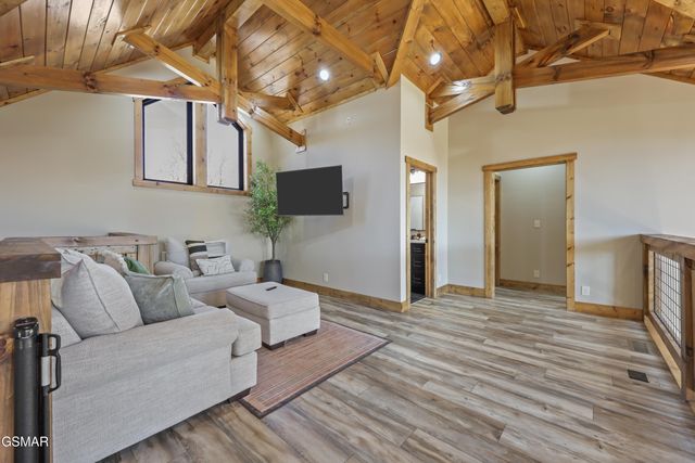 2731 Knights Lane, Sevierville, TN 37862