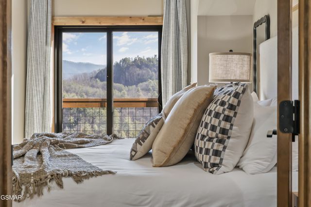 2731 Knights Lane, Sevierville, TN 37862