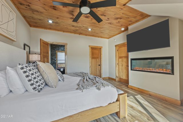 2731 Knights Lane, Sevierville, TN 37862