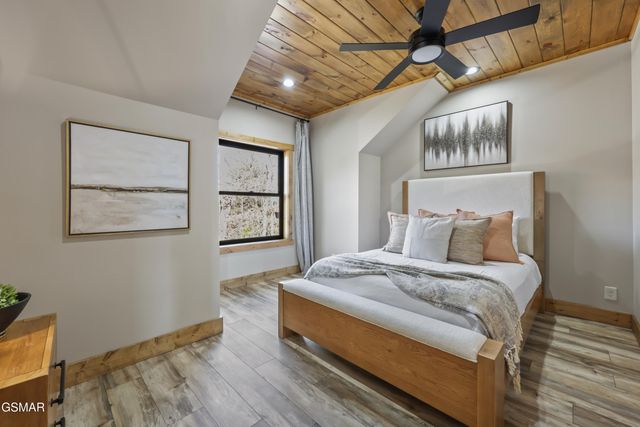 2731 Knights Lane, Sevierville, TN 37862