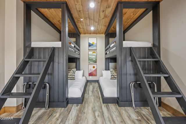 2731 Knights Lane, Sevierville, TN 37862