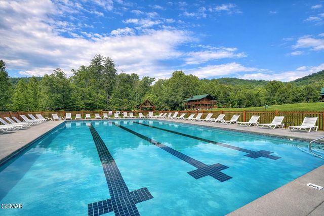 2731 Knights Lane, Sevierville, TN 37862