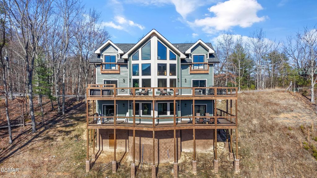 2731 Knights Lane, Sevierville, TN 37862