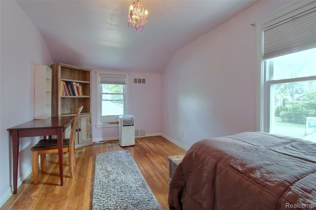 1910 Bonnie View Drive Drive, Royal Oak, MI 48073