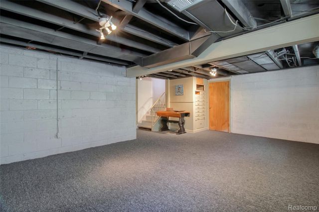 1910 Bonnie View Drive Drive, Royal Oak, MI 48073