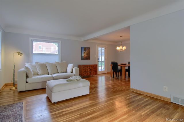 1910 Bonnie View Drive Drive, Royal Oak, MI 48073
