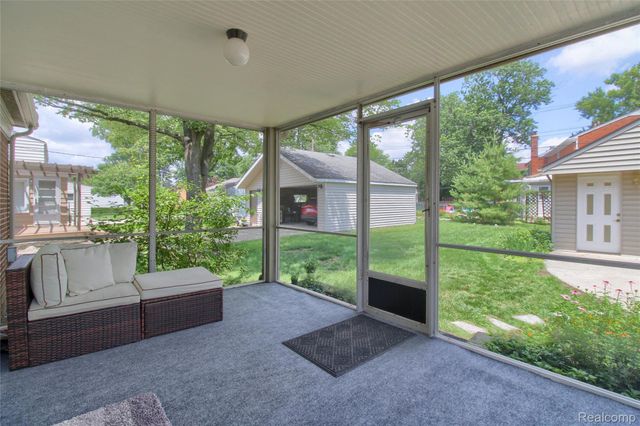 1910 Bonnie View Drive Drive, Royal Oak, MI 48073