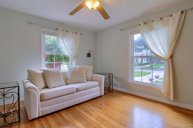1910 Bonnie View Drive Drive, Royal Oak, MI 48073