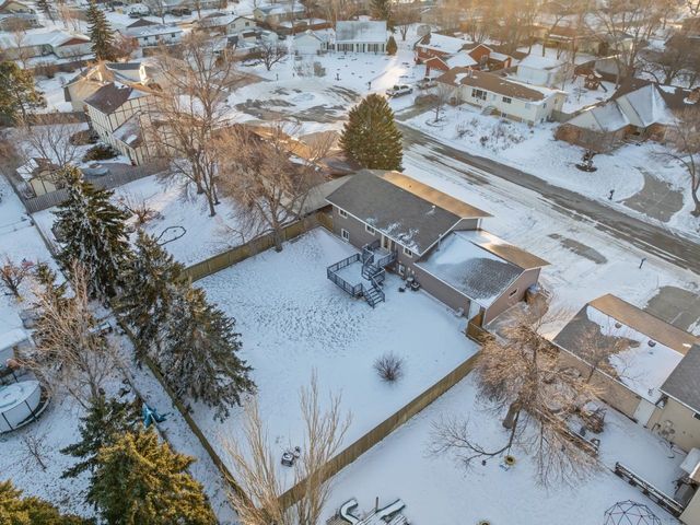 1607 5th St SE, Minot, ND 58701