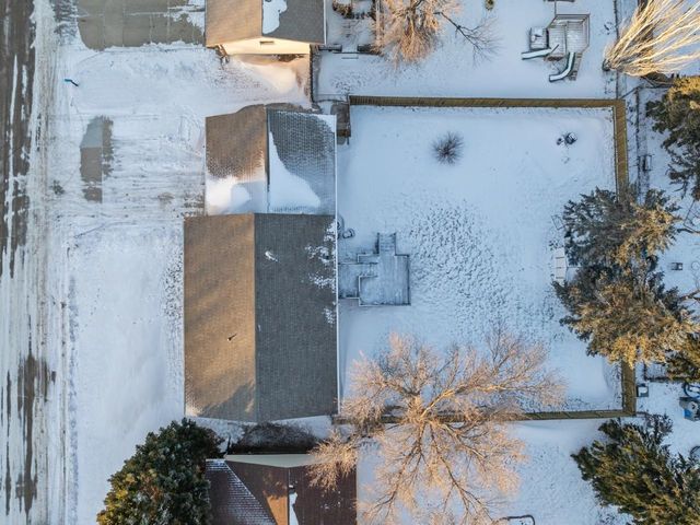 1607 5th St SE, Minot, ND 58701