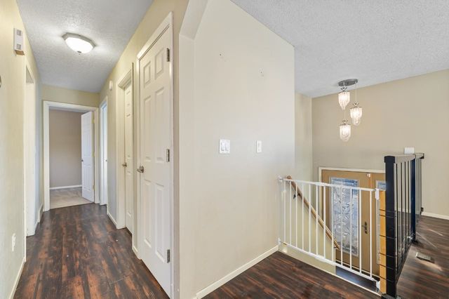 1607 5th St SE, Minot, ND 58701