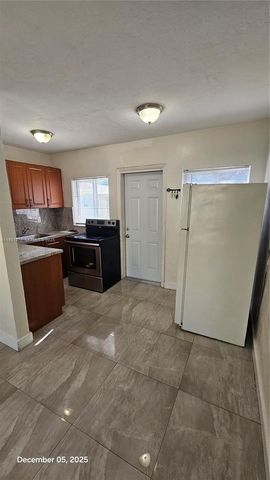 1830 Monroe St 1832, Hollywood, FL 33020