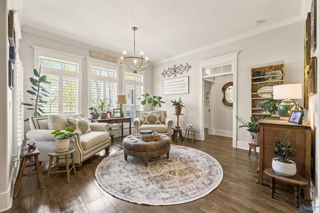 21 Ridge Bluff Circle SE, Huntsville, AL 35803