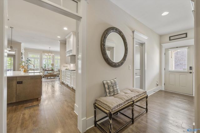 21 Ridge Bluff Circle SE, Huntsville, AL 35803