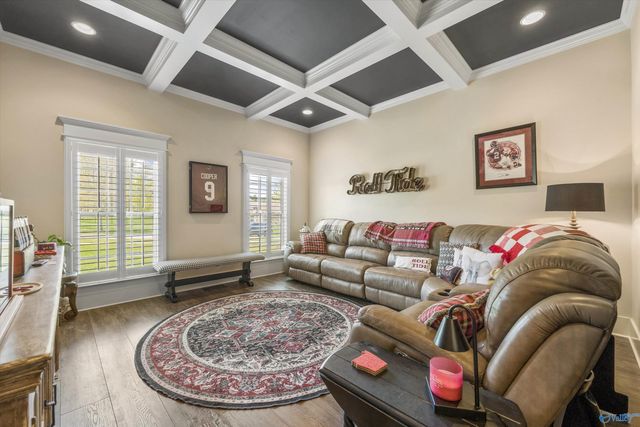 21 Ridge Bluff Circle SE, Huntsville, AL 35803