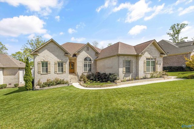 21 Ridge Bluff Circle SE, Huntsville, AL 35803