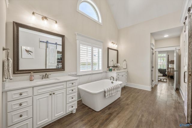 21 Ridge Bluff Circle SE, Huntsville, AL 35803