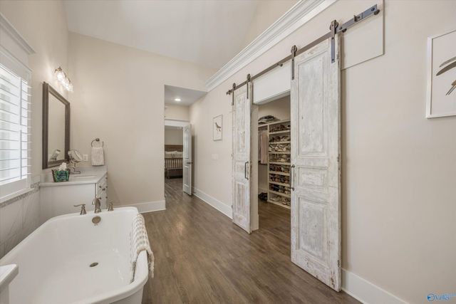 21 Ridge Bluff Circle SE, Huntsville, AL 35803