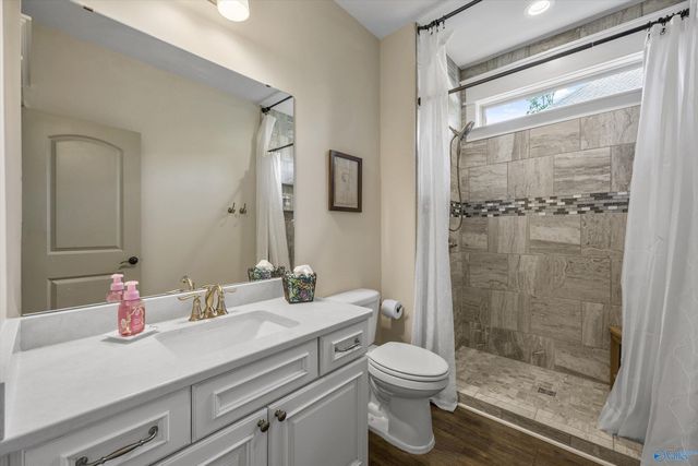 21 Ridge Bluff Circle SE, Huntsville, AL 35803