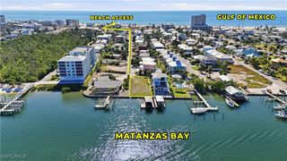 327 Fairweather LN, Fort Myers Beach, FL 33931