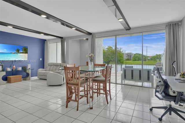 9177 Fontainebleau Boulevard 3, Miami, FL 33172