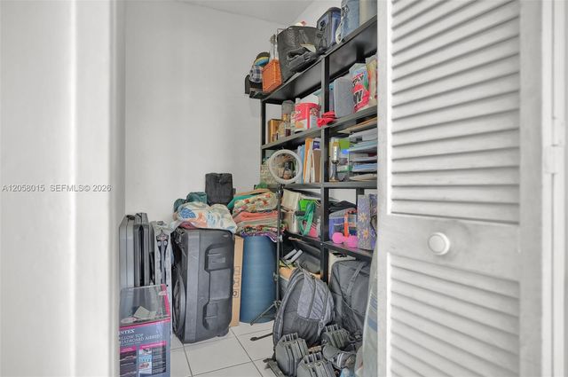 9177 Fontainebleau Boulevard 3, Miami, FL 33172
