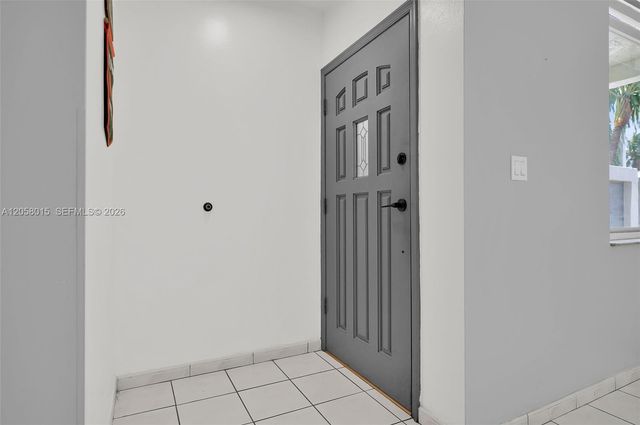 9177 Fontainebleau Boulevard 3, Miami, FL 33172
