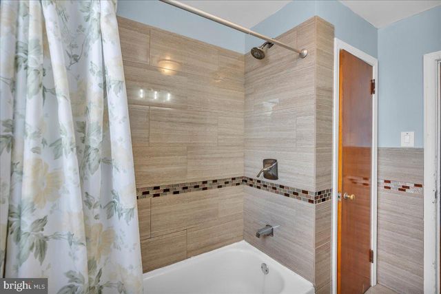 6708 GLENLOCH ST, Philadelphia, PA 19135