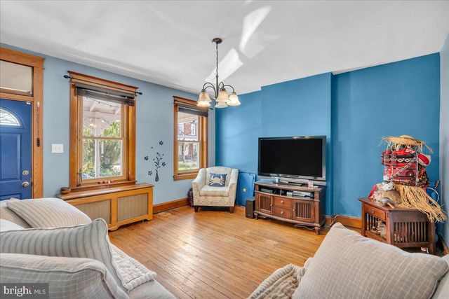 6708 GLENLOCH ST, Philadelphia, PA 19135